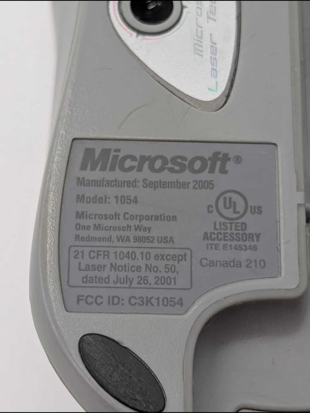 Microsoft Silver Wireless Optical Mouse - Ambidextrous Design